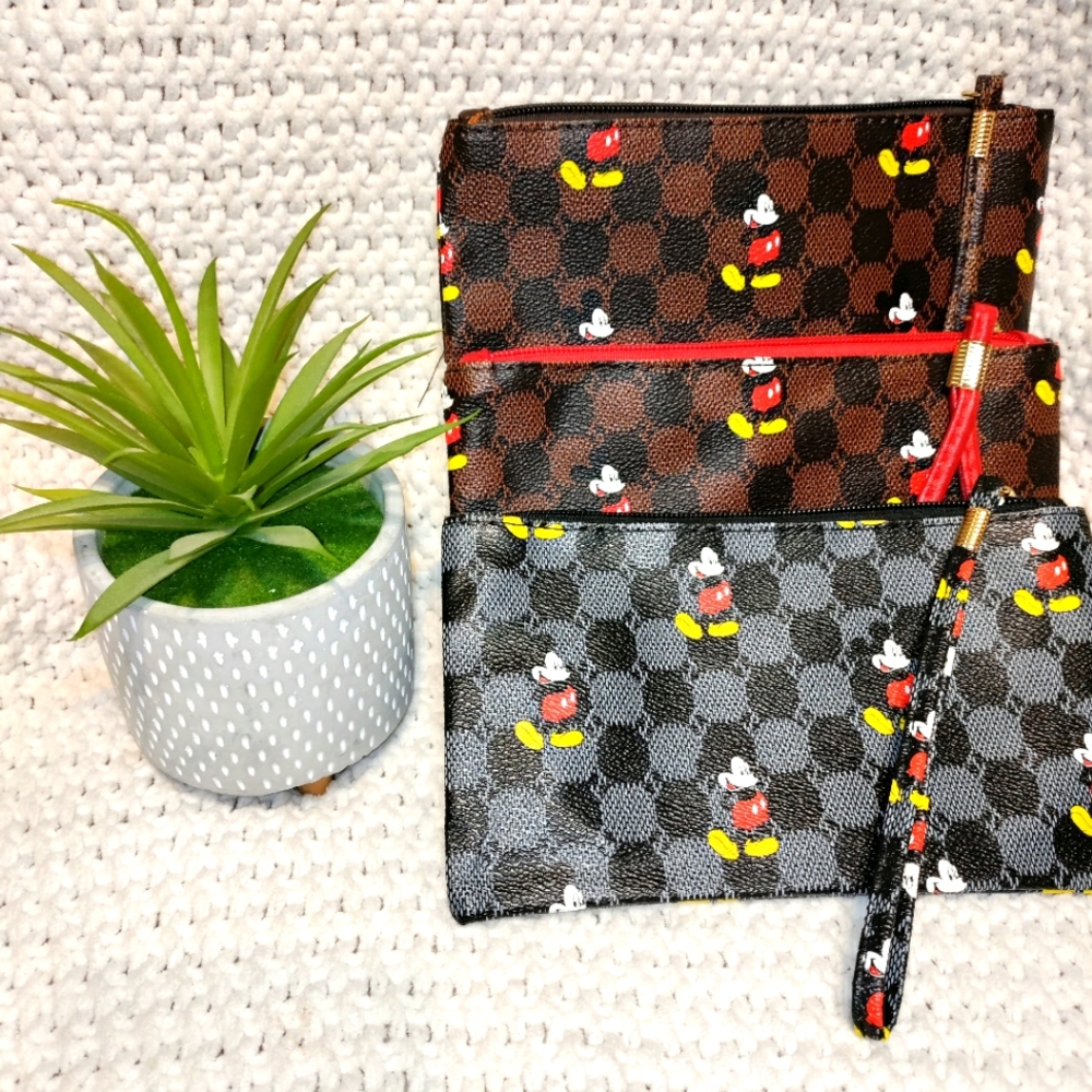 Wristlet Pouch Wallets Perfect for small important items for a quick run